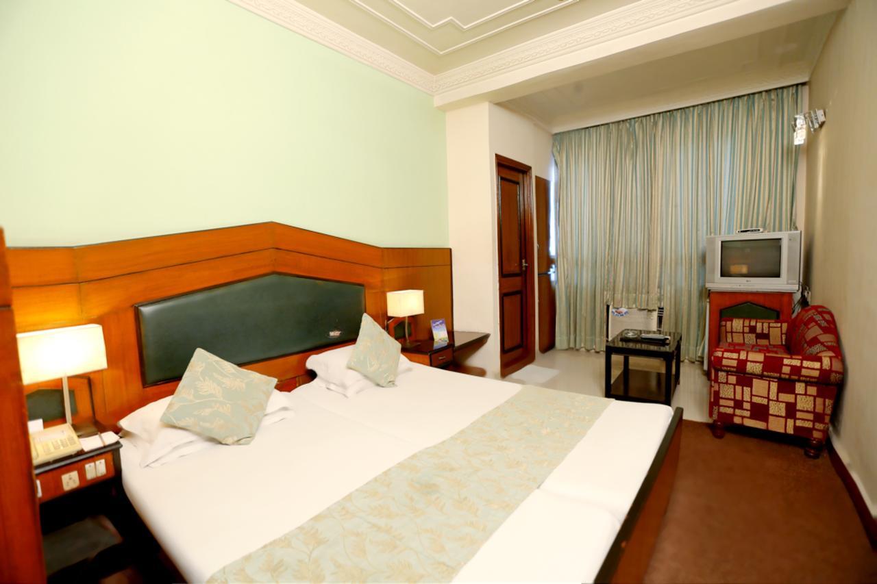 Collection O 64168 Hotel Vip International Kolkata Exterior photo